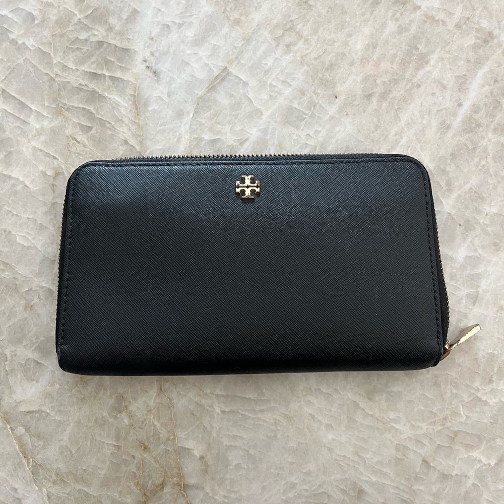 Tory Burch Black Leather Wallet with Gold Accent